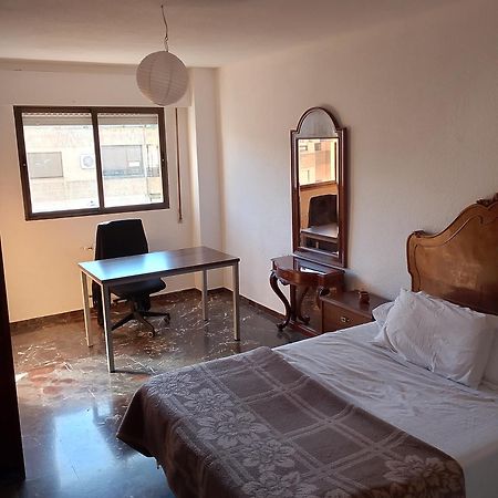Habitacion Amplia Con Vistas Granada Esterno foto